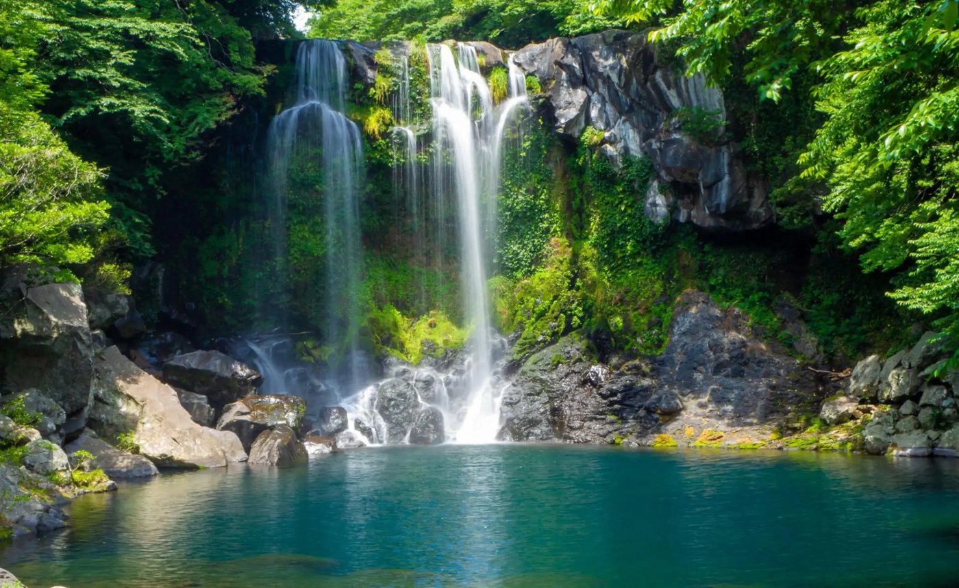 Cheonjeyeon Waterfall