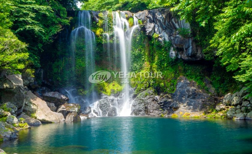 Cheonjeyeon three-tiered waterfall